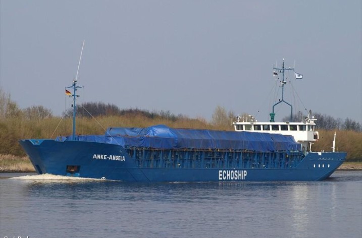 Fartyg på grund i Kalmarsund