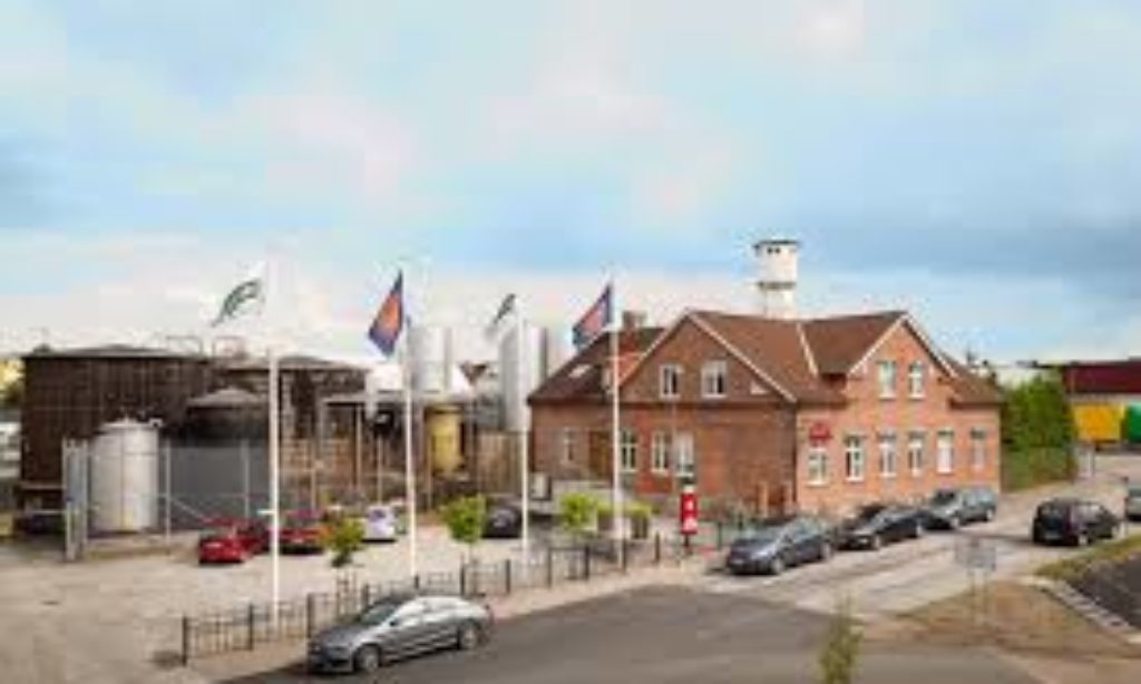 Kavli köper Bring Frigos lager i Eslöv