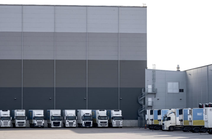 SLP köper Bergendahls lager